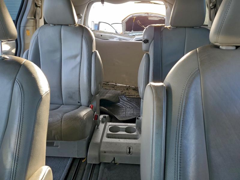 2013 TOYOTA SIENNA XLE #3304711919