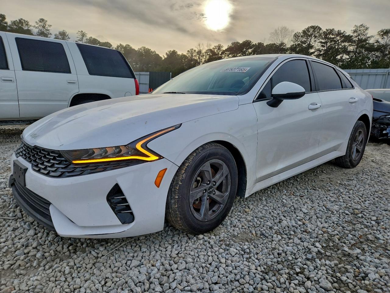 Lot #3318960928 2023 KIA K5 LXS