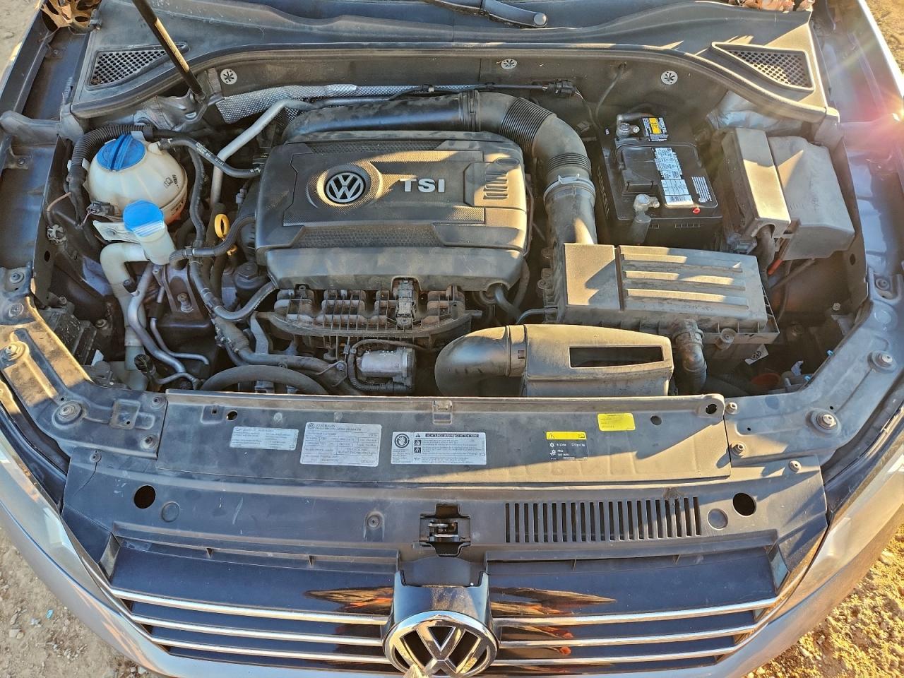 Lot #3316750401 2015 VOLKSWAGEN PASSAT S