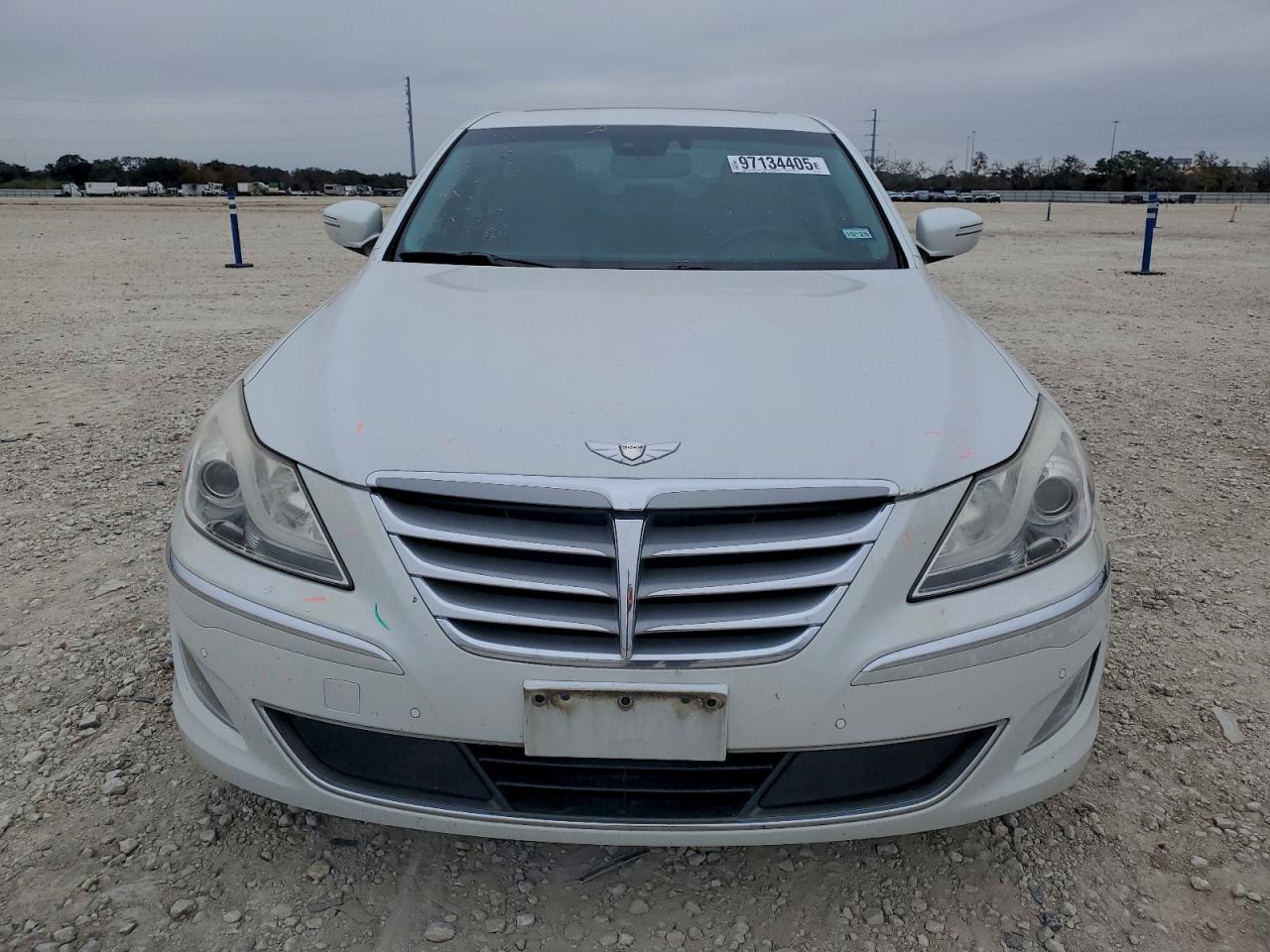 Lot #3318068377 2012 HYUNDAI GENESIS 4.