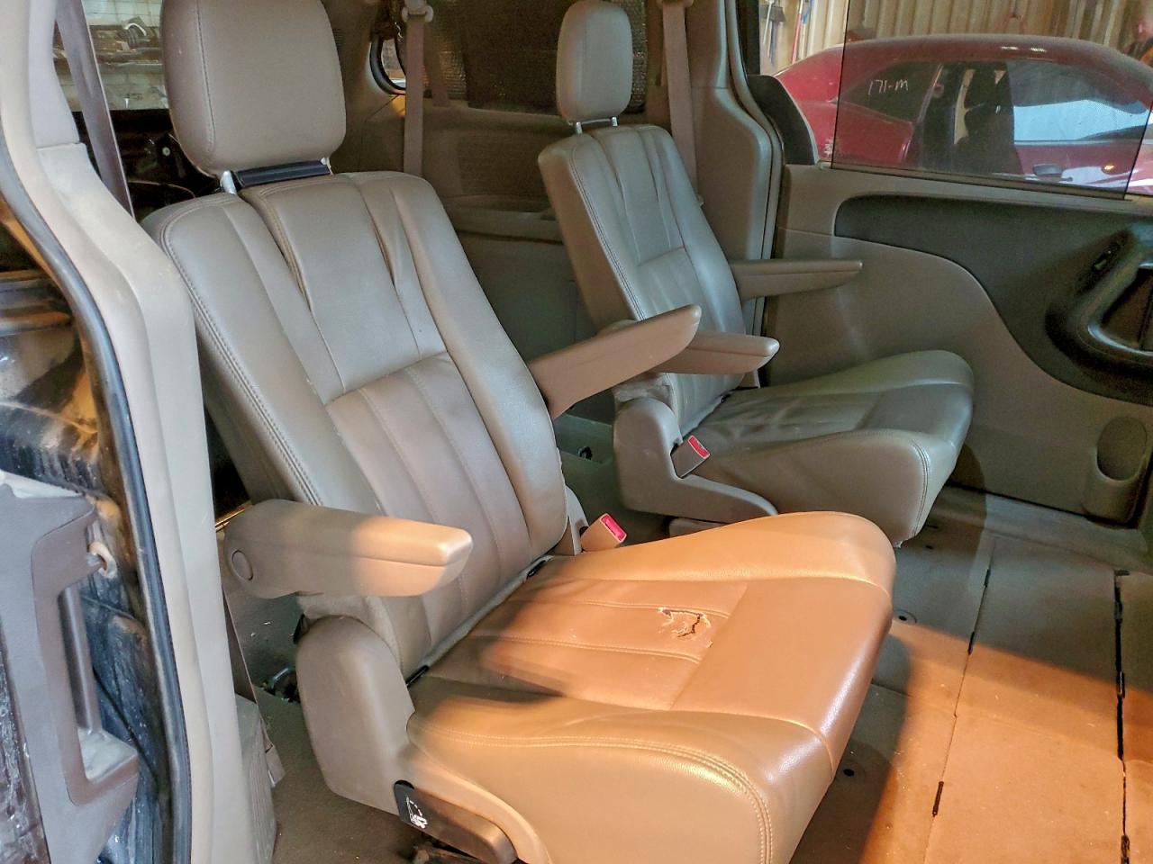 CHRYSLER TOWN & COUNTRY TOURING