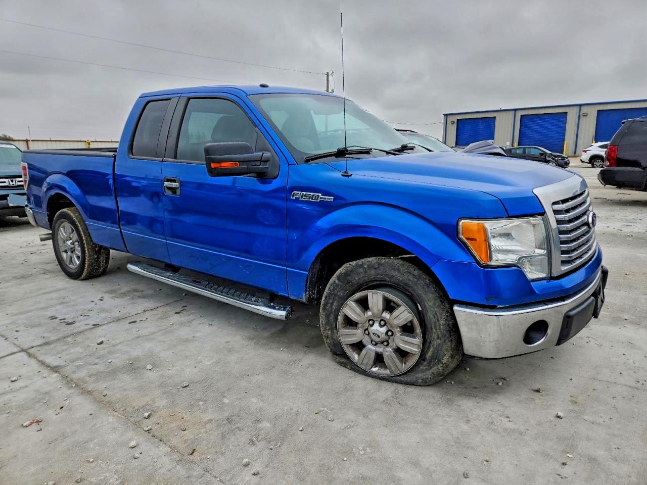 FORD F-150 SUPER CAB