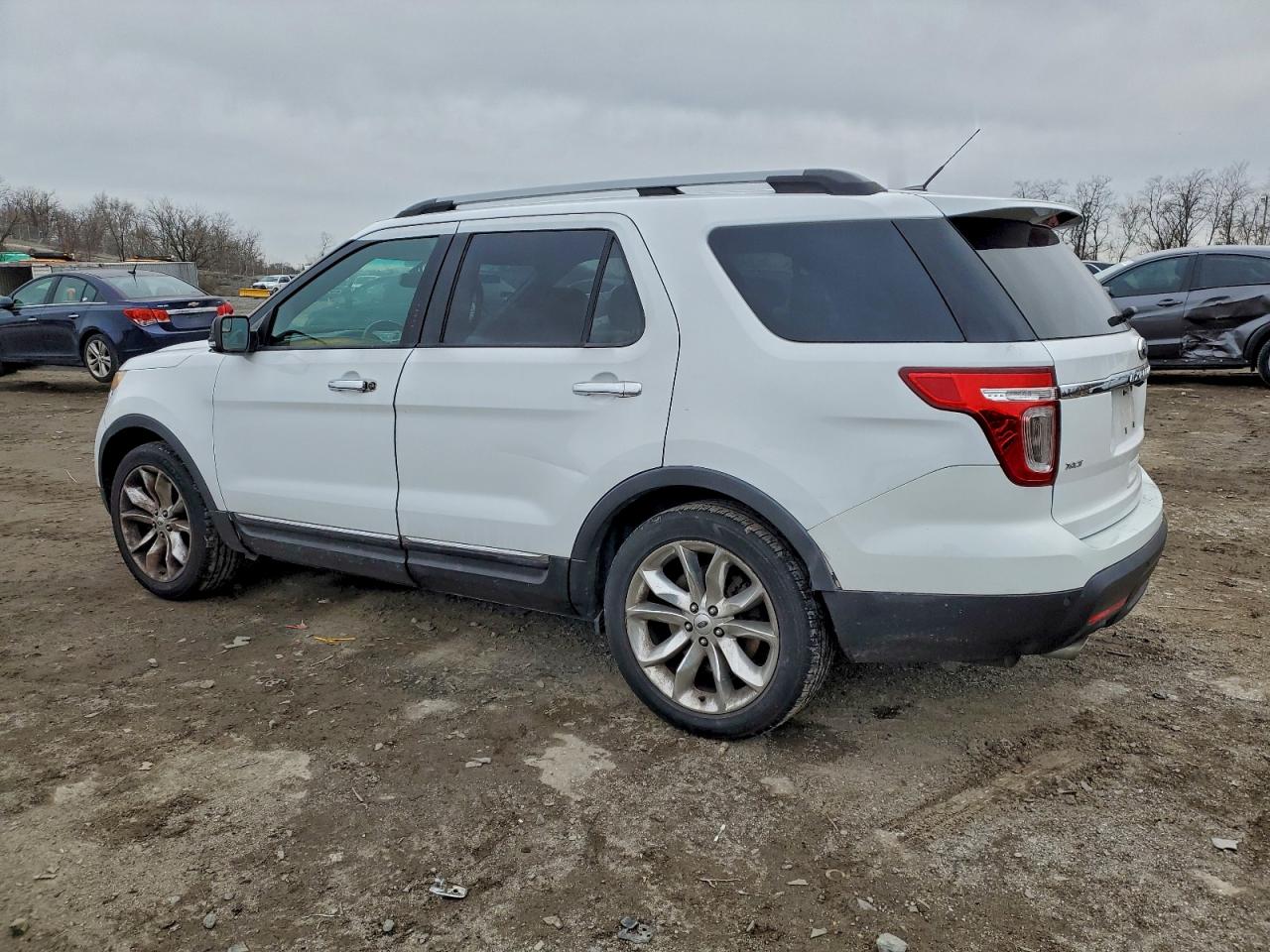 FORD EXPLORER XLT