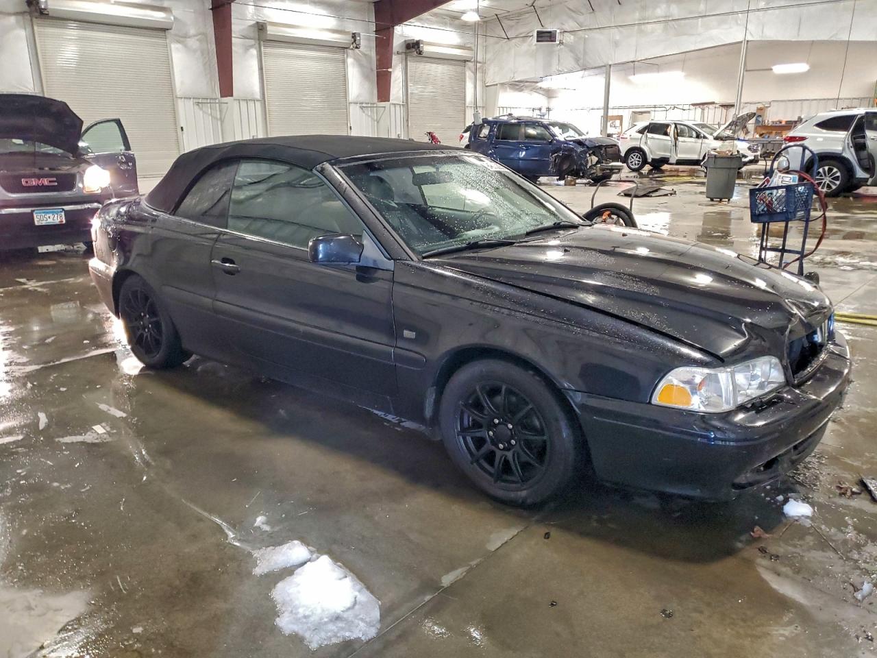 Lot #3302813919 2004 VOLVO C70 LPT