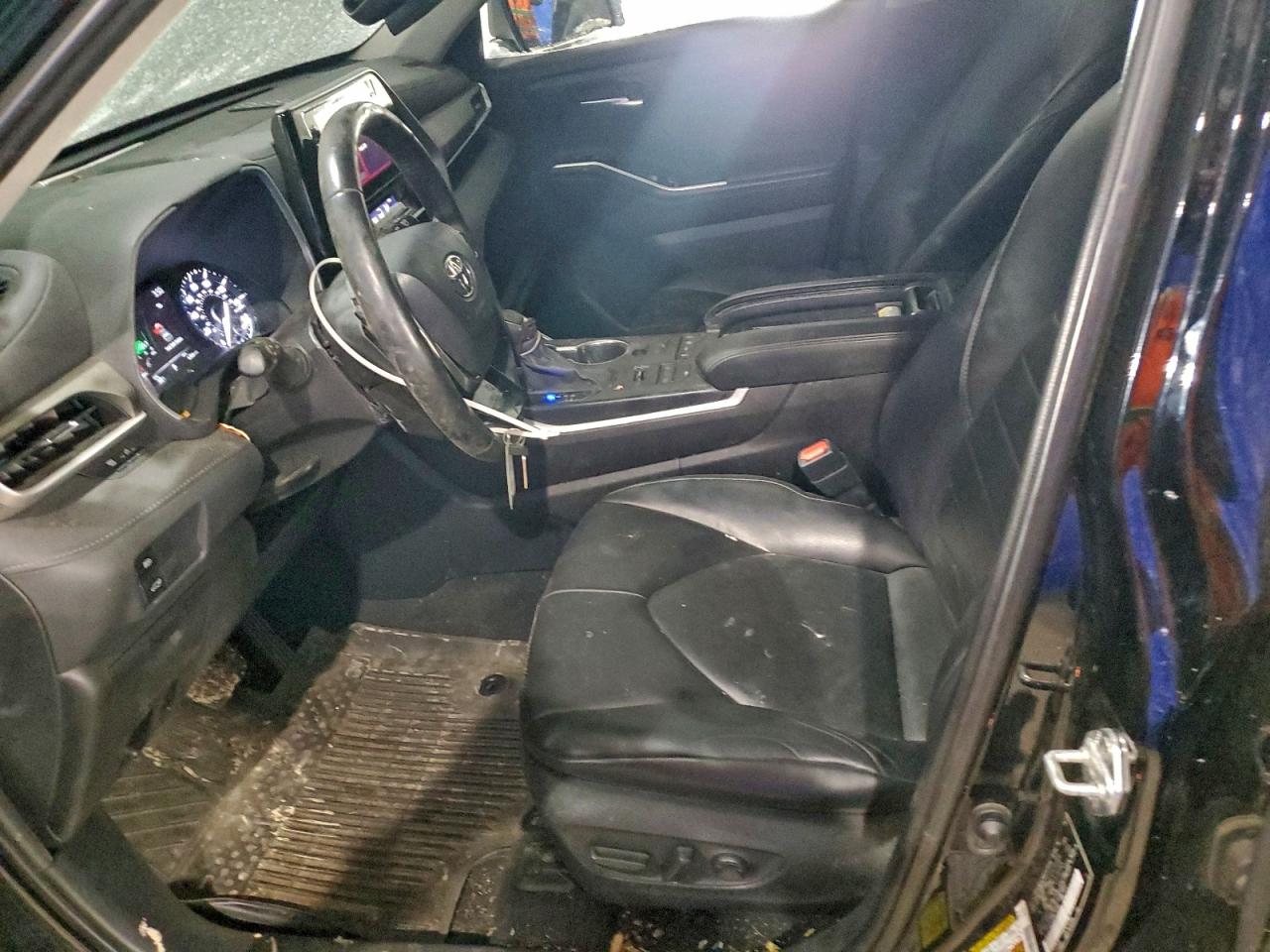 TOYOTA HIGHLANDER XLE