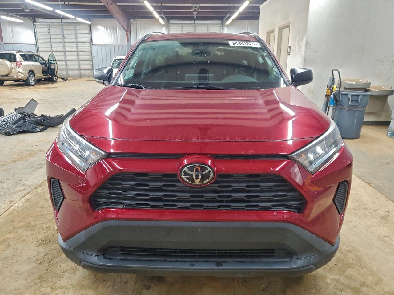 TOYOTA RAV4 LE