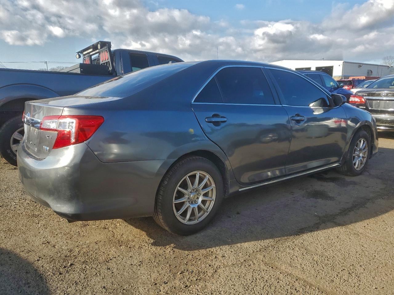 Lot #3308214302 2012 TOYOTA CAMRY HYBR