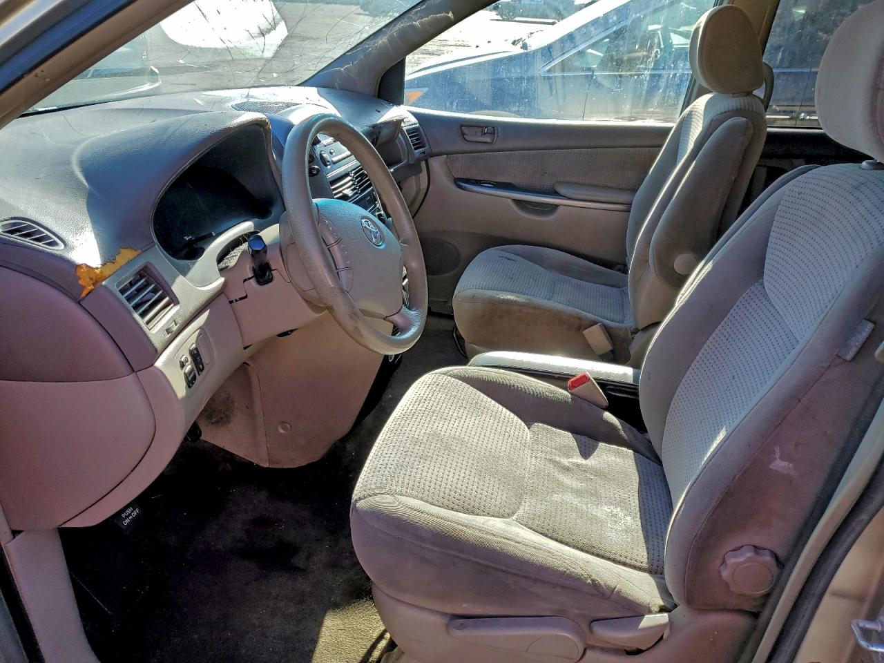 Lot #3305605802 2006 TOYOTA SIENNA CE