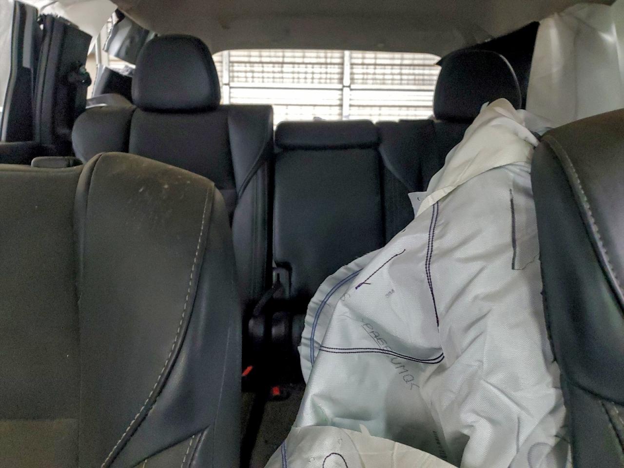 MITSUBISHI OUTLANDER SE