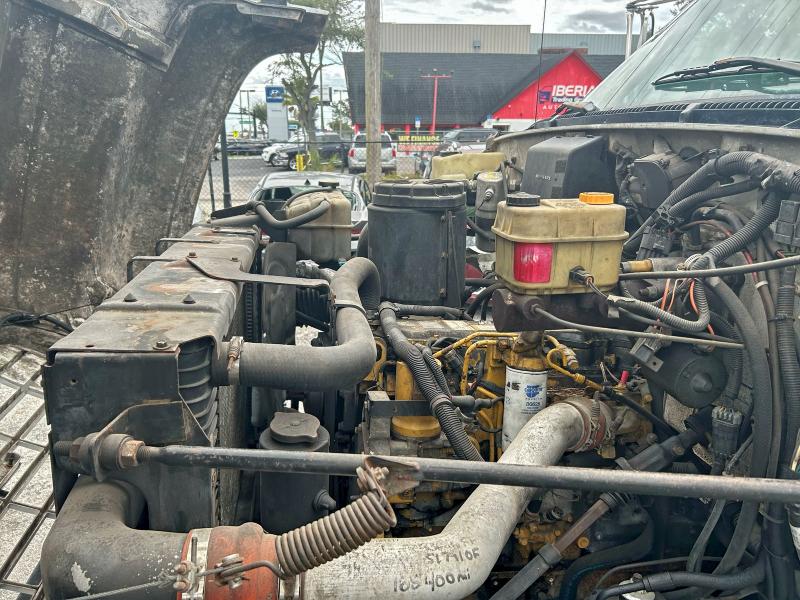 2001 CHEVROLET C-SERIES C #3302669018