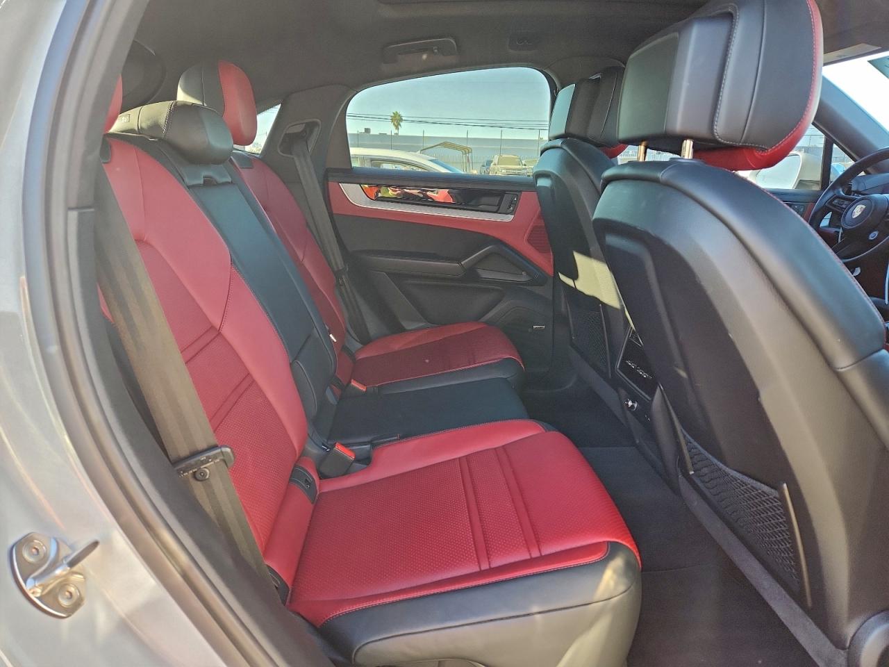 PORSCHE CAYENNE COUPE