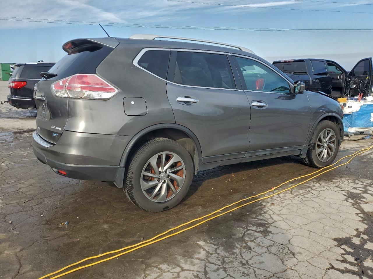 NISSAN ROGUE S
