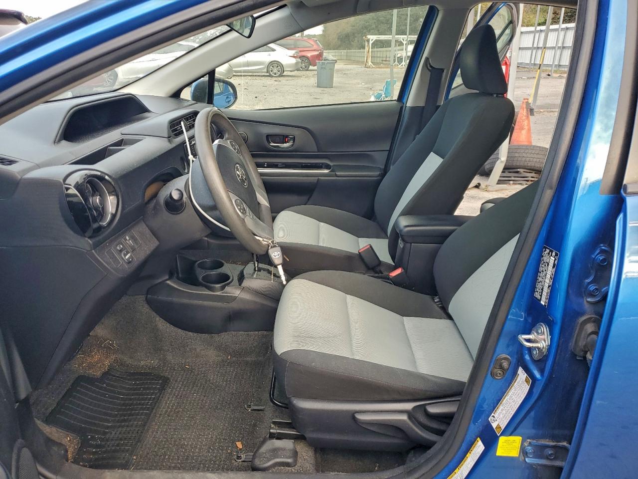 Lot #3317756097 2015 TOYOTA PRIUS C