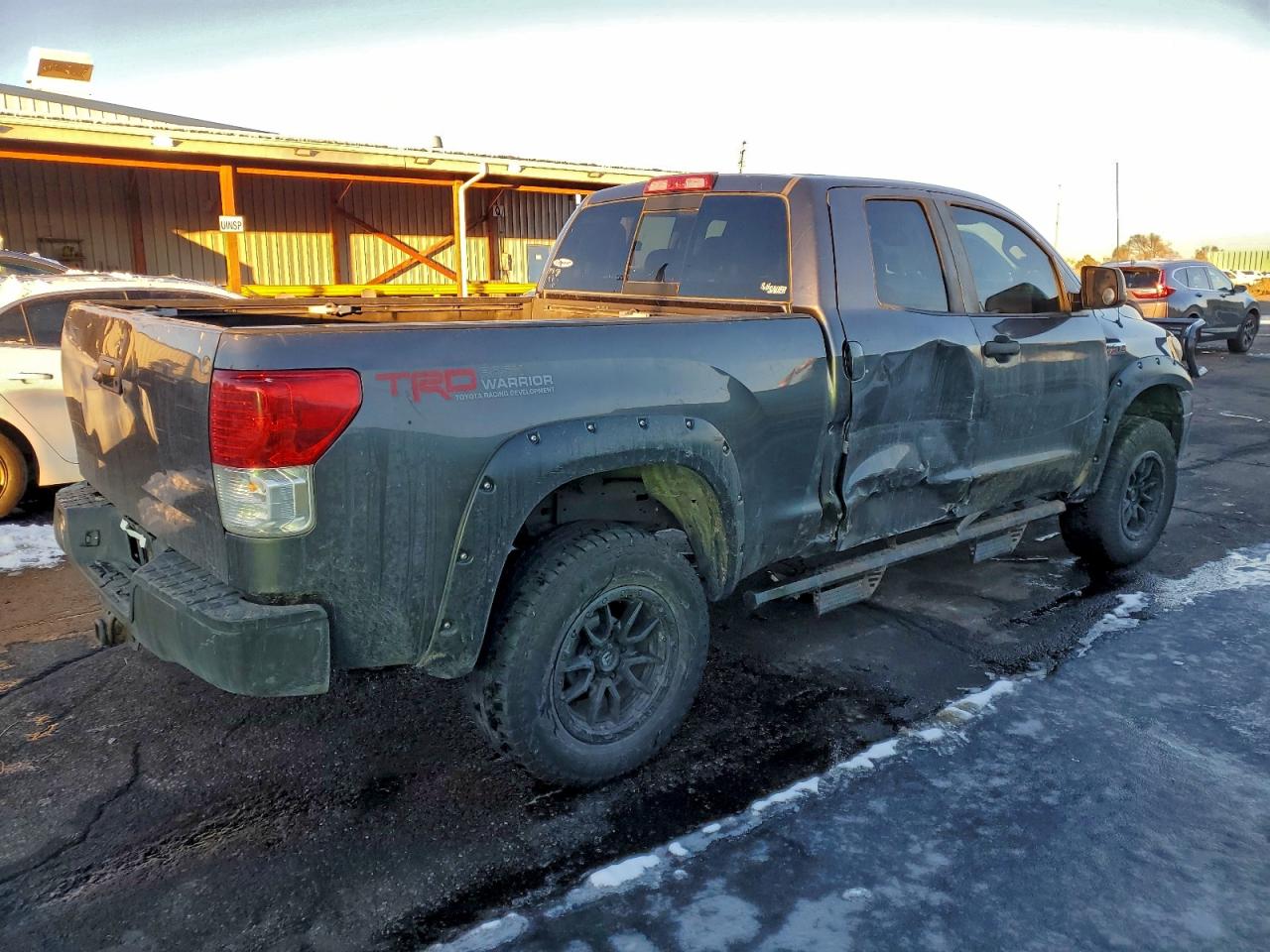 TOYOTA TUNDRA DOUBLE CAB SR5