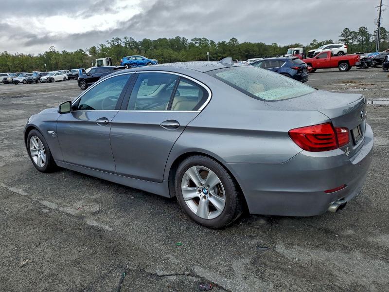 2012 BMW 528 XI #3304567479