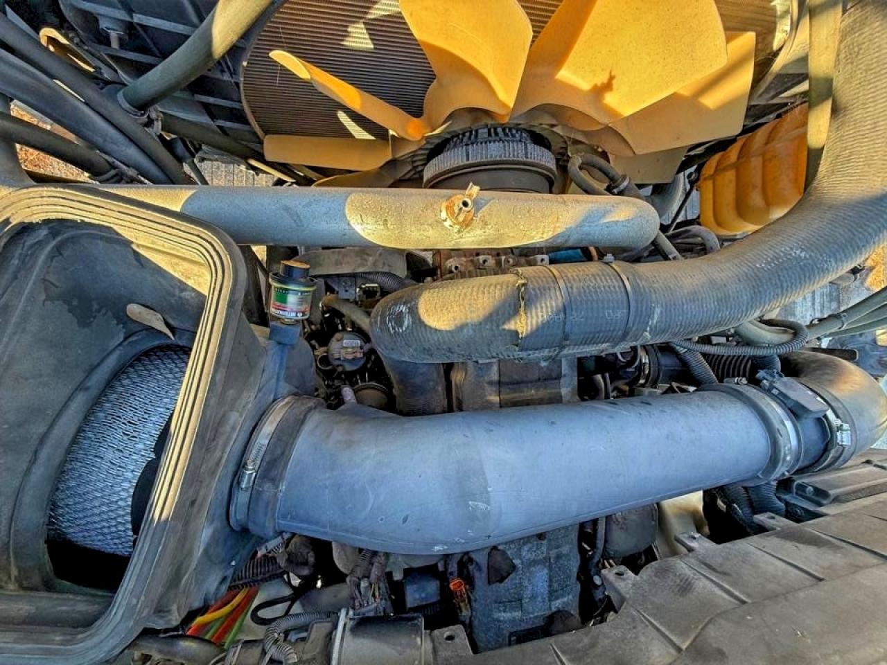 Lot #3315570779 2014 INTERNATIONAL 7000 7400