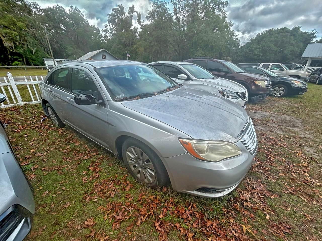 CHRYSLER 200 LX