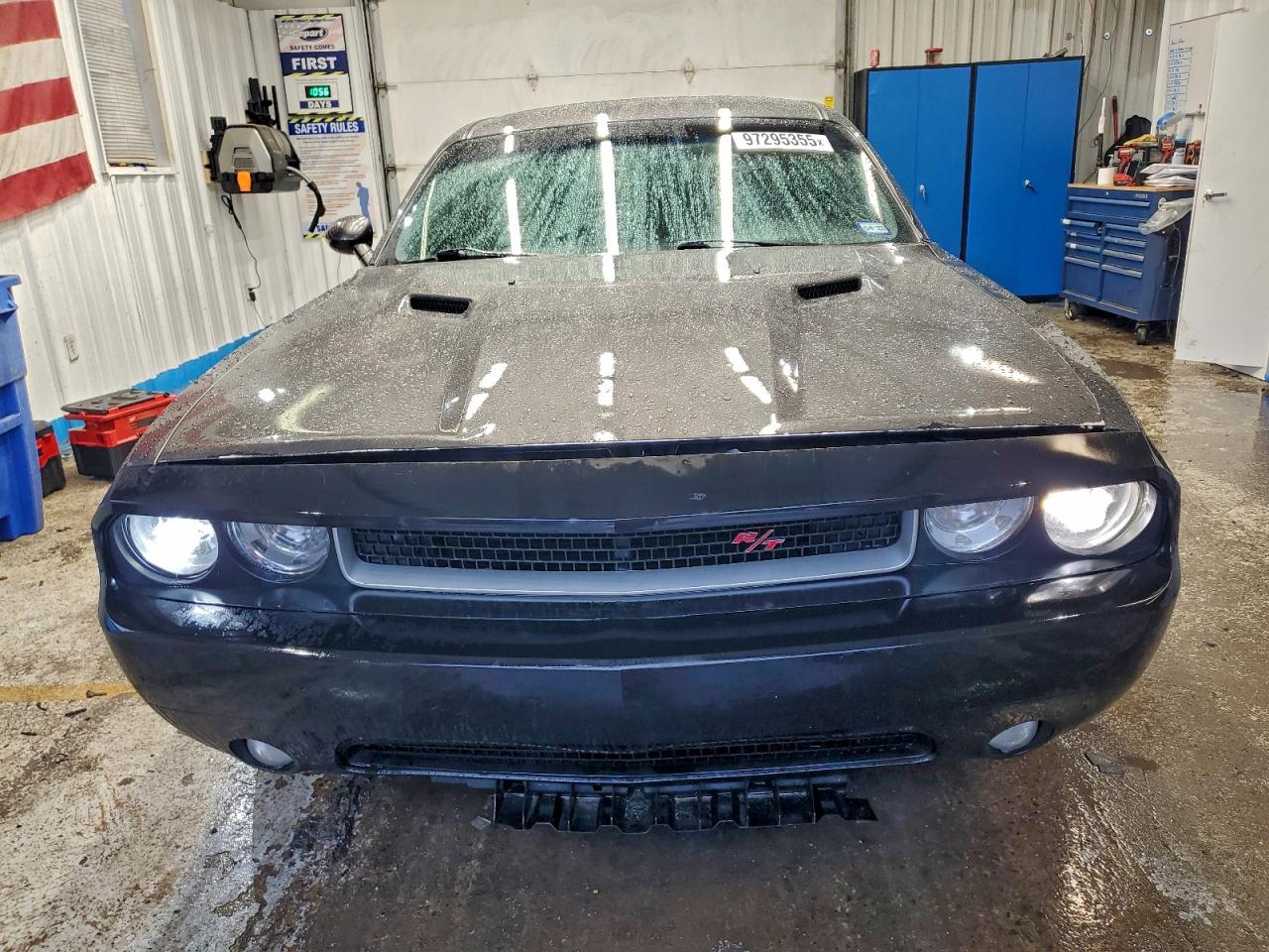 Lot #3320073467 2013 DODGE CHALLENGER