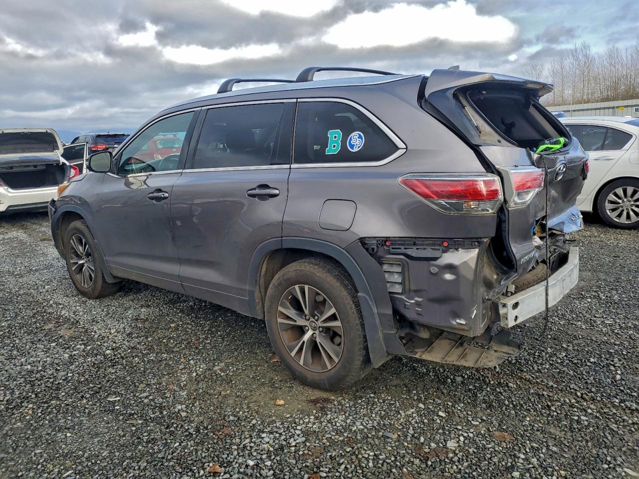 TOYOTA HIGHLANDER XLE