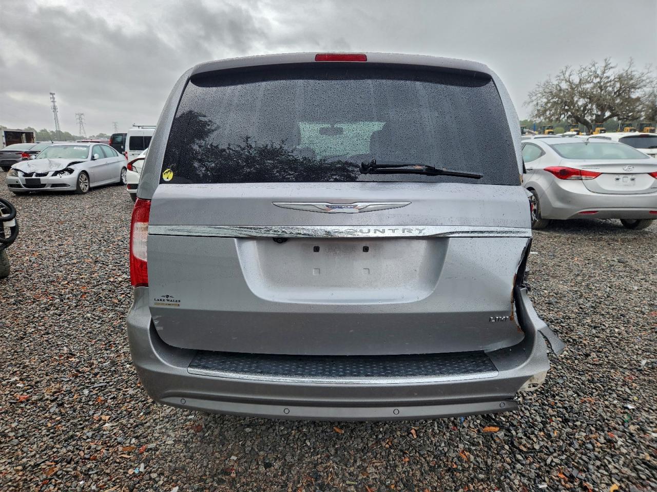 CHRYSLER TOWN & COUNTRY LIMITED PLATINUM