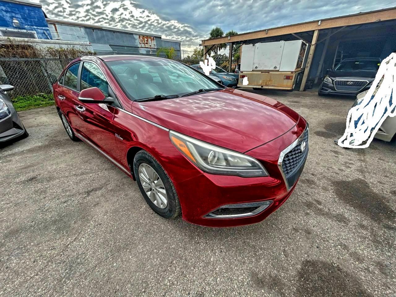 HYUNDAI SONATA HYBRID