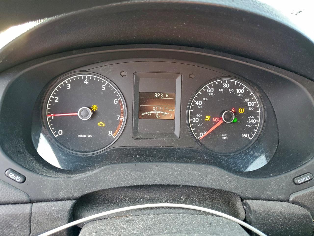 VOLKSWAGEN JETTA BASE