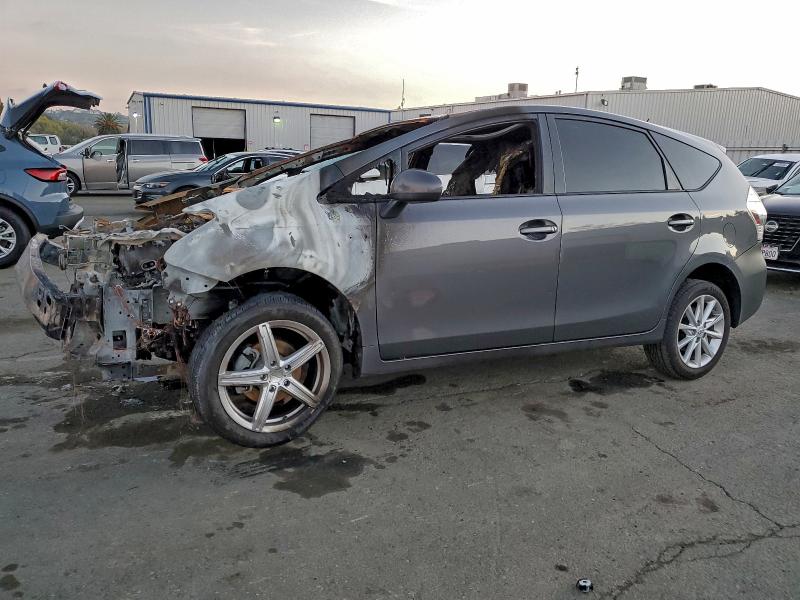 2013 TOYOTA PRIUS V #3303860780
