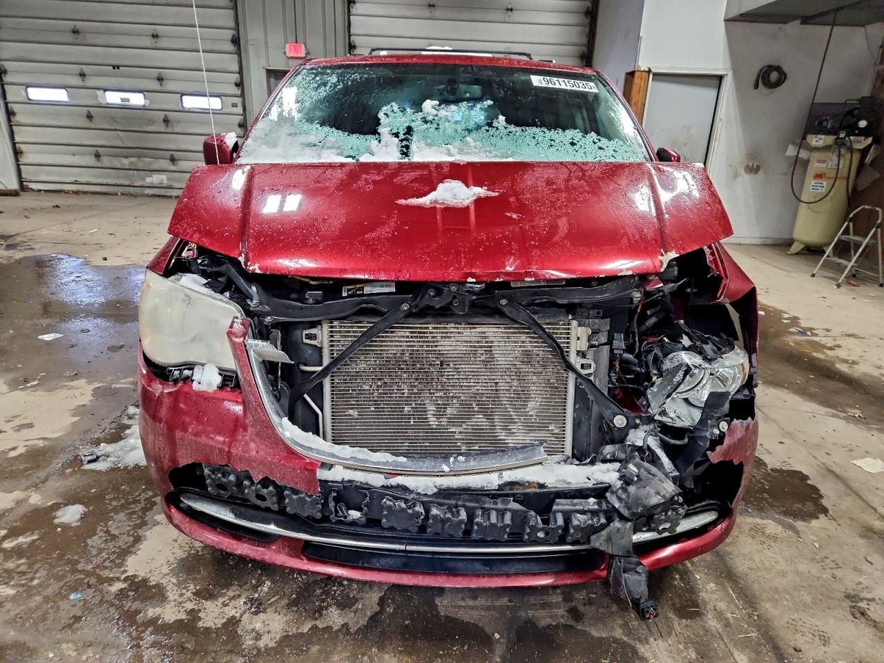 CHRYSLER TOWN & COUNTRY TOURING