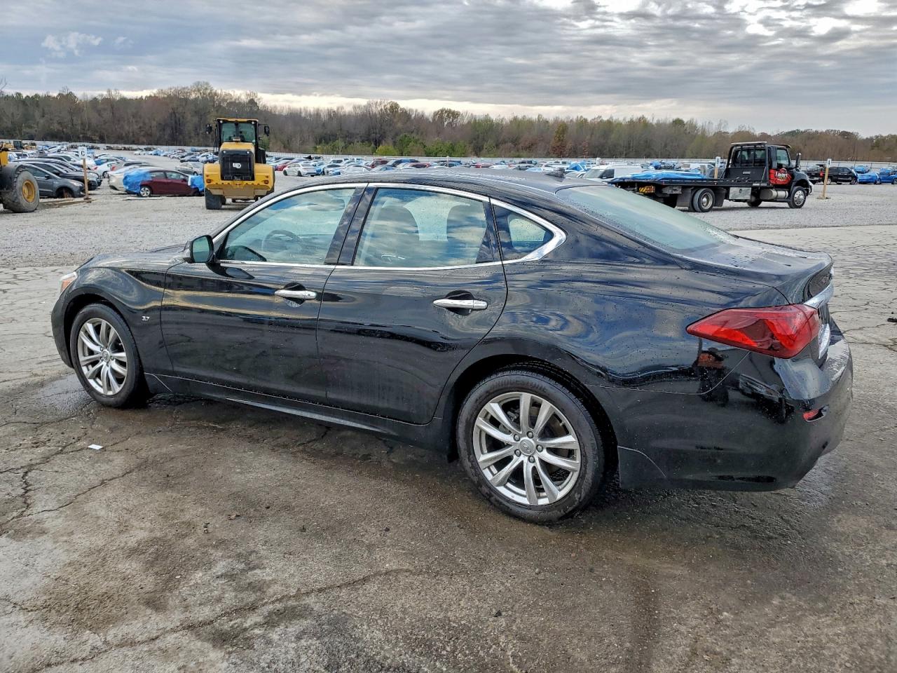 INFINITI Q70 3.7 LUXE