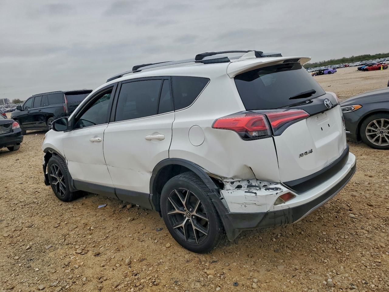 Lot #3311664241 2017 TOYOTA RAV4 SE