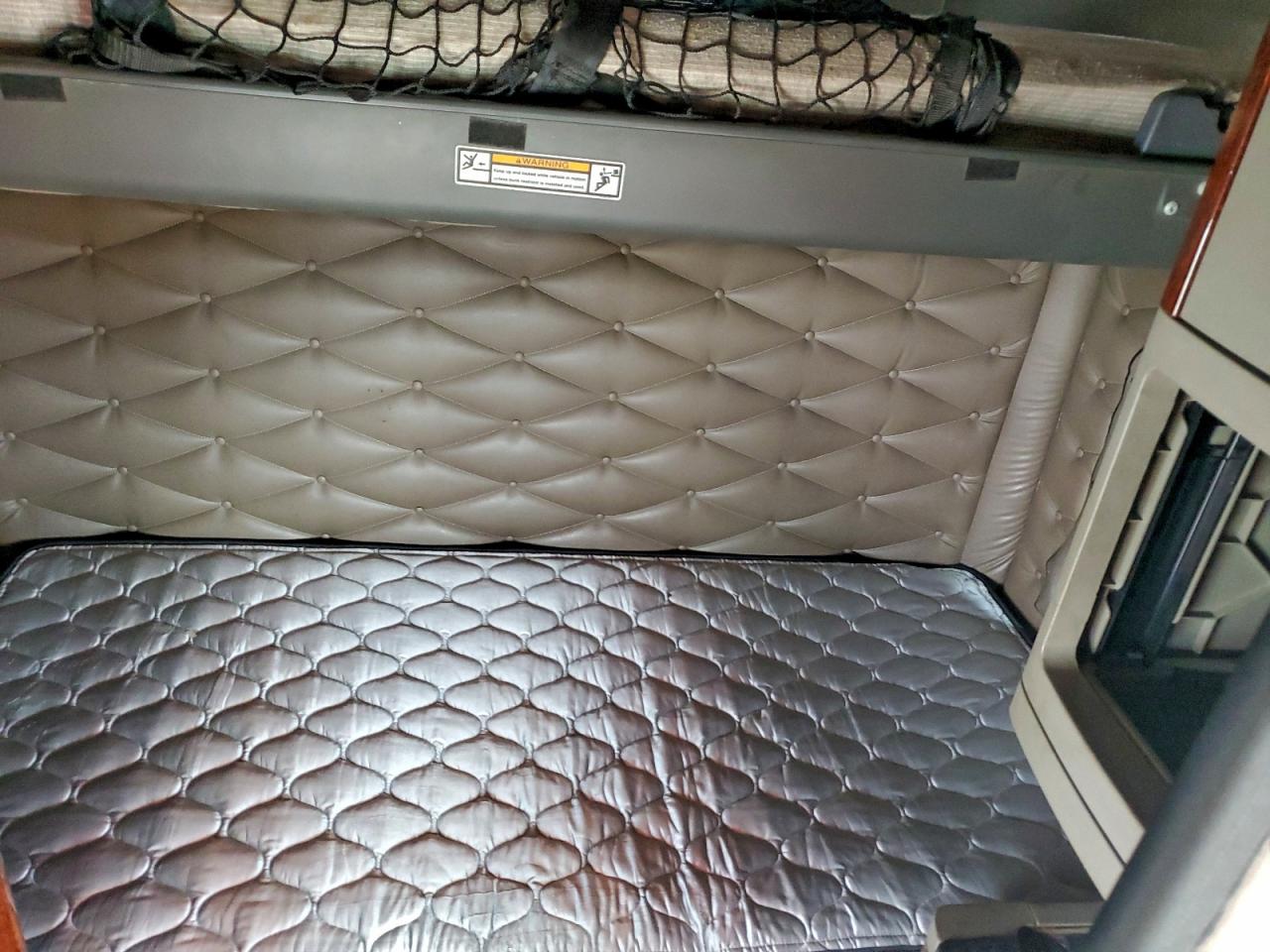 Lot #3309467586 2015 FREIGHTLINER CASCADIA 1