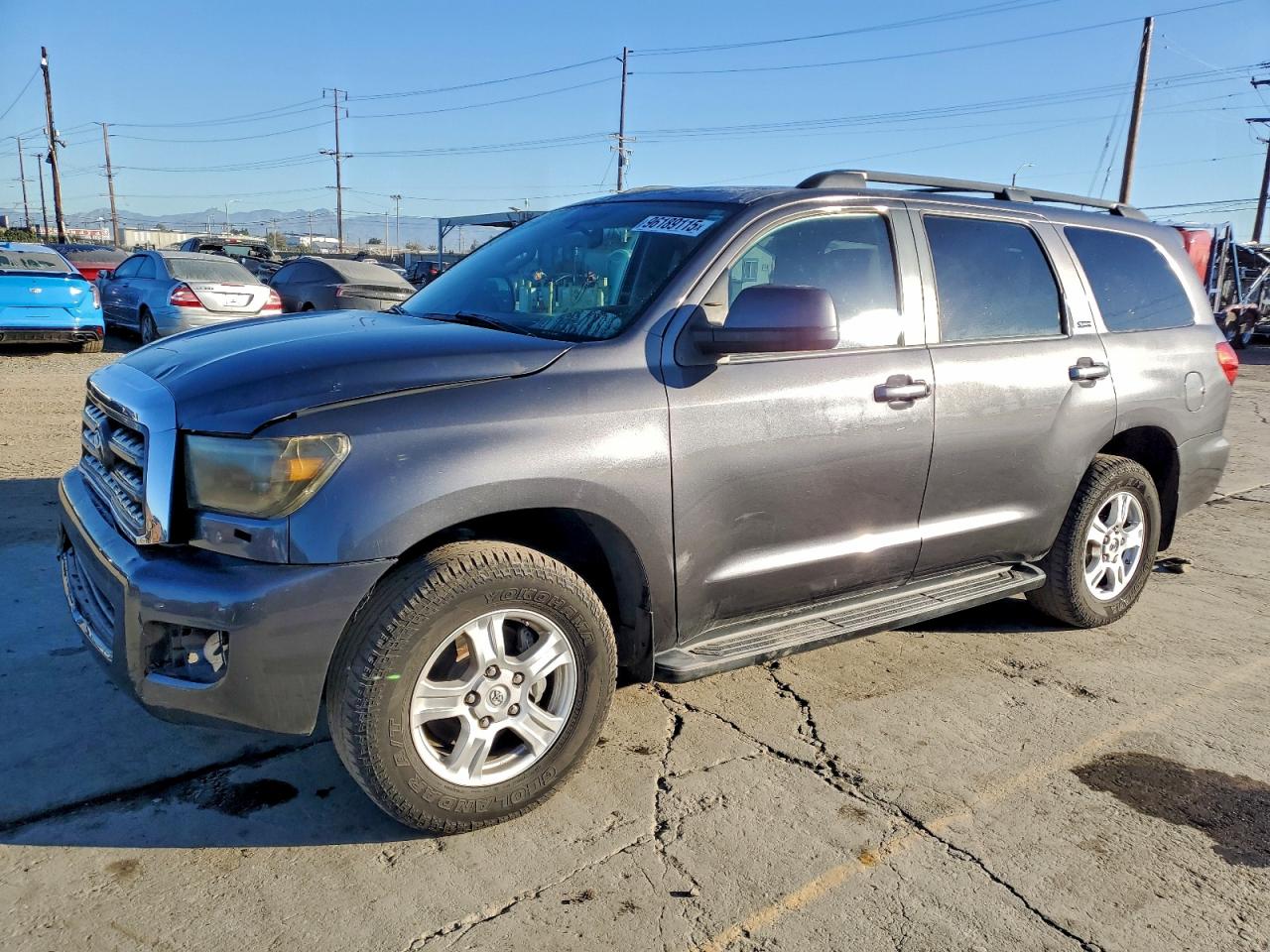 TOYOTA SEQUOIA SR5