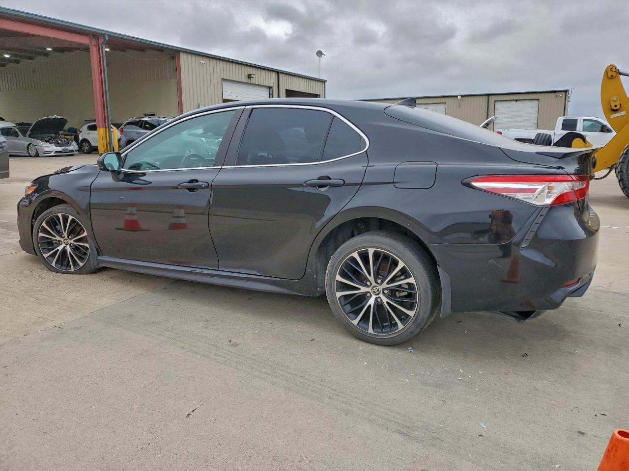 Lot #3316816402 2020 TOYOTA CAMRY SE