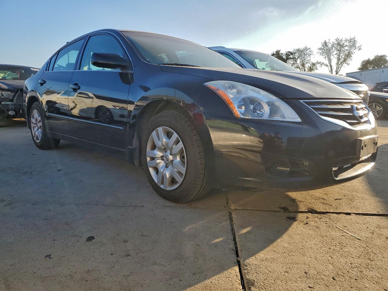 NISSAN ALTIMA BASE