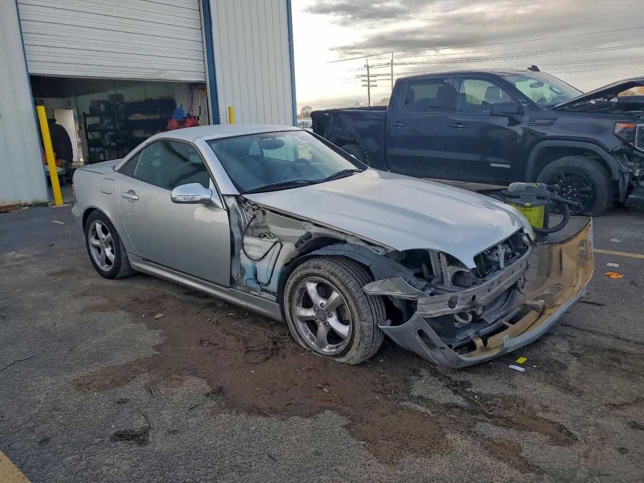 Lot #3311823188 2001 MERCEDES-BENZ SLK 320