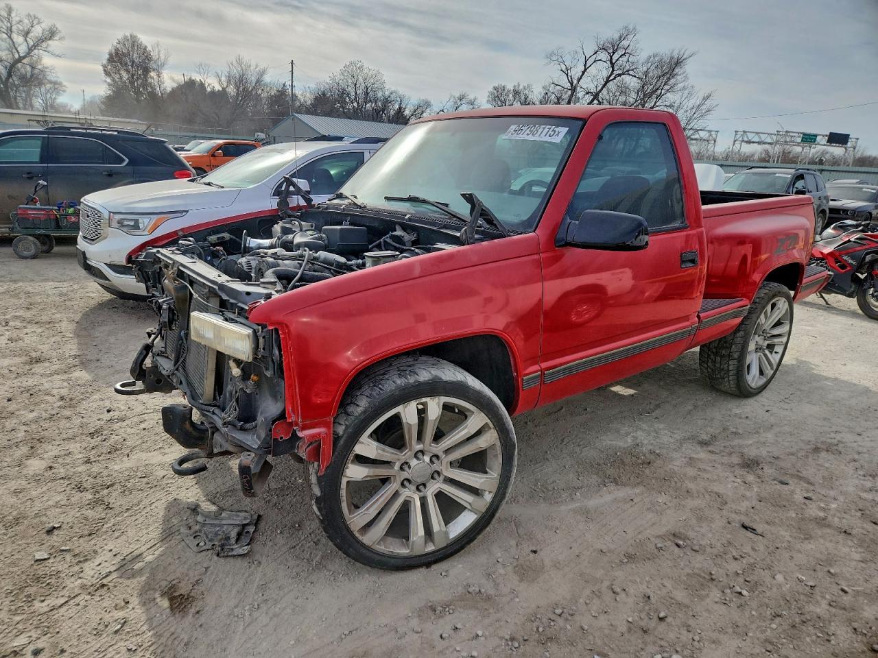 Lot #3315923089 1998 GMC SIERRA K15