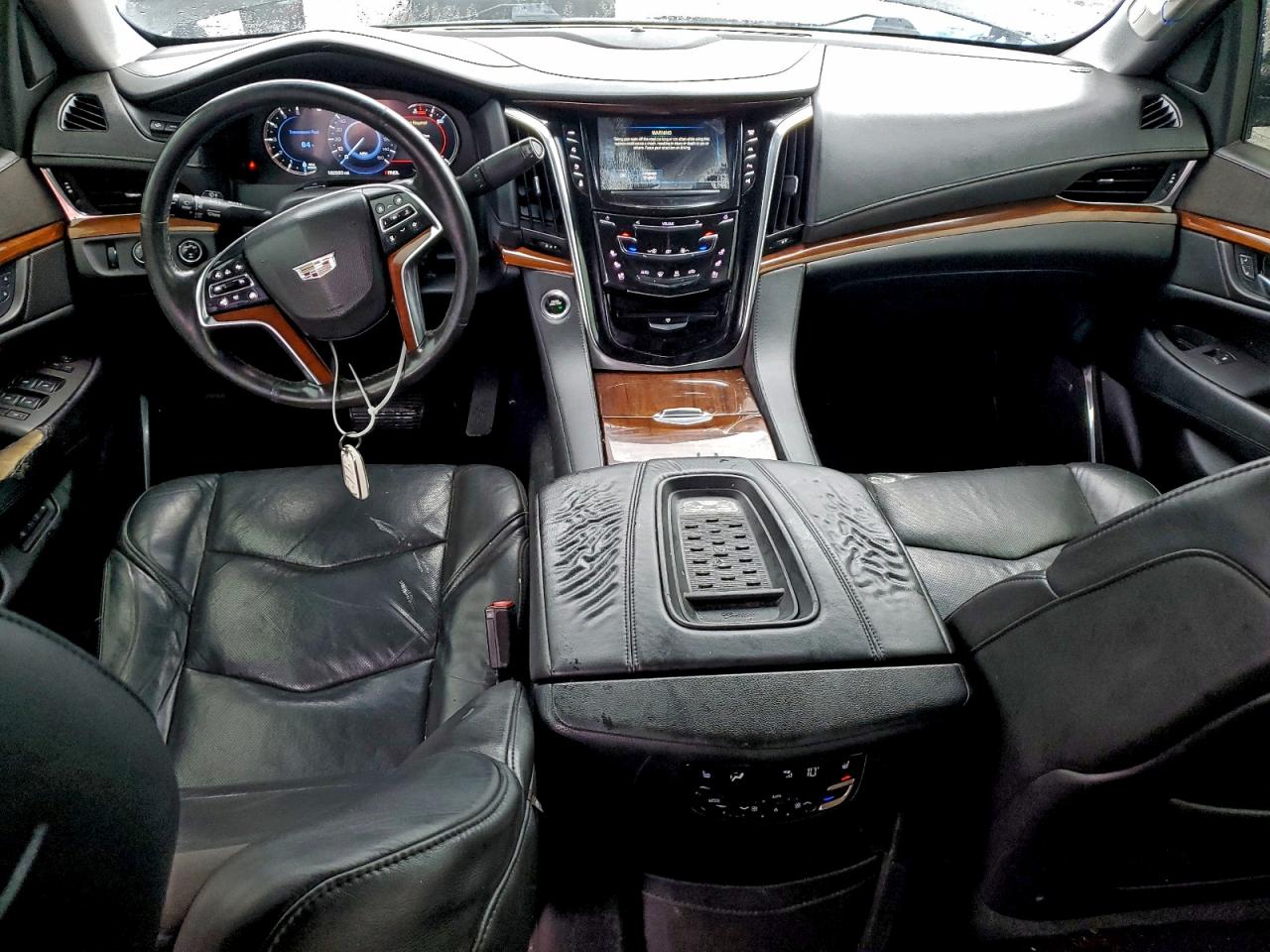 CADILLAC ESCALADE ESV LUXURY