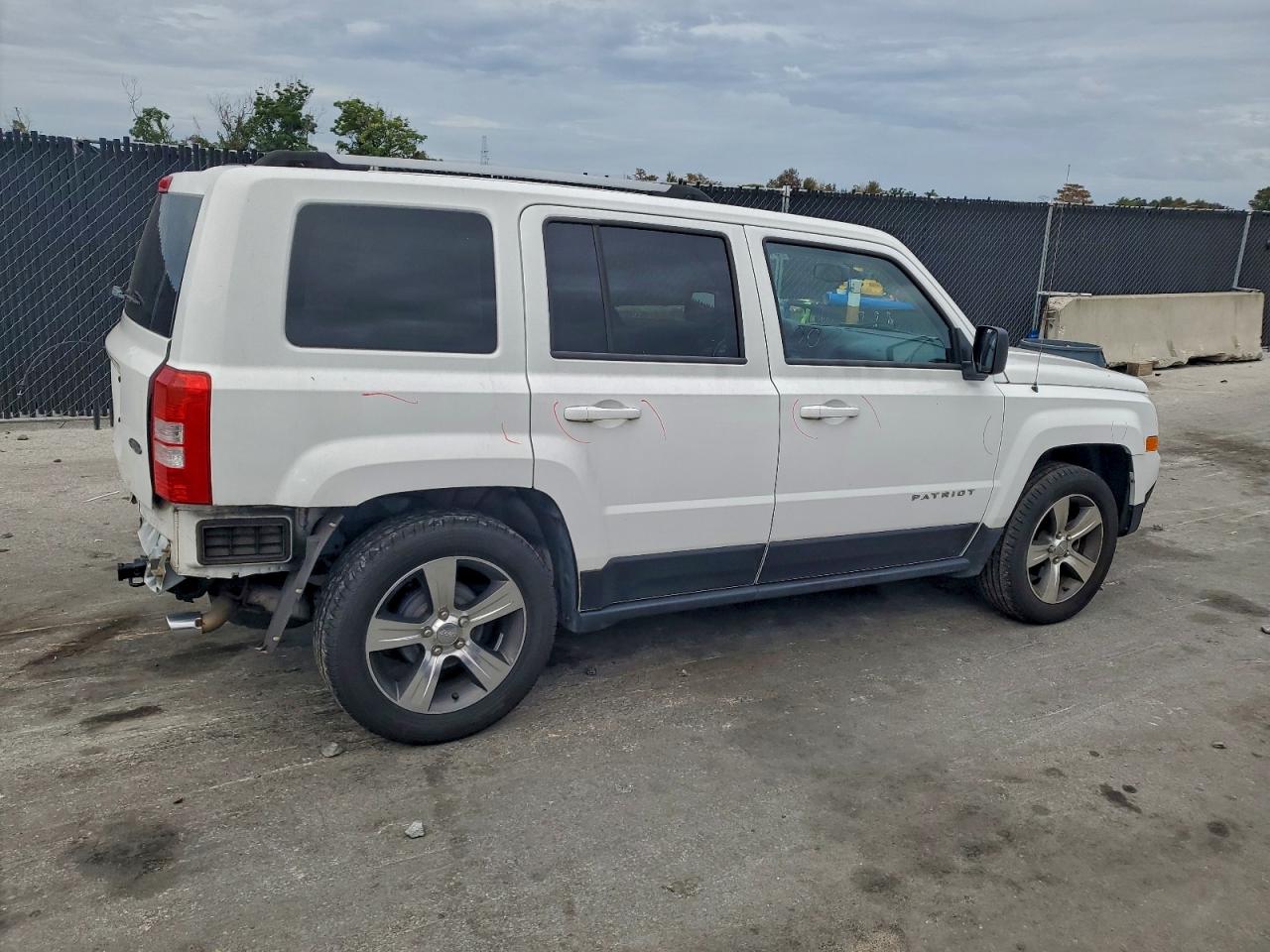 JEEP PATRIOT LATITUDE