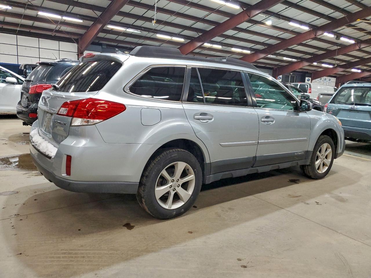 Lot #3317827261 2014 SUBARU OUTBACK 2.