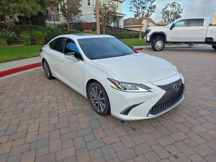 2021 LEXUS ES 300H #3305289331