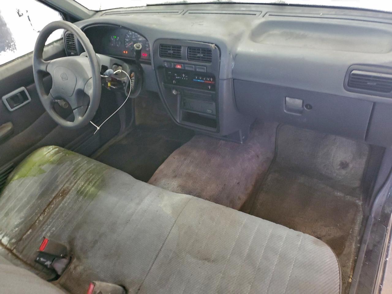 Lot #3315968184 1994 NISSAN TRUCK BASE