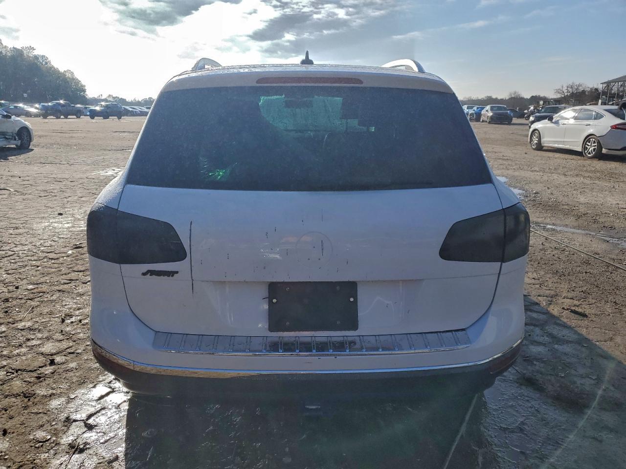 VOLKSWAGEN TOUAREG SPORT