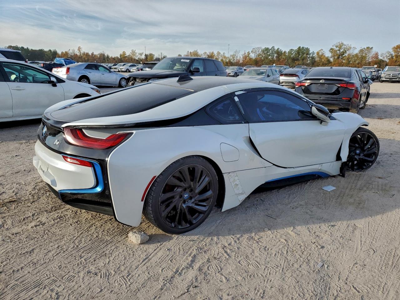 Lot #3317692065 2016 BMW I8