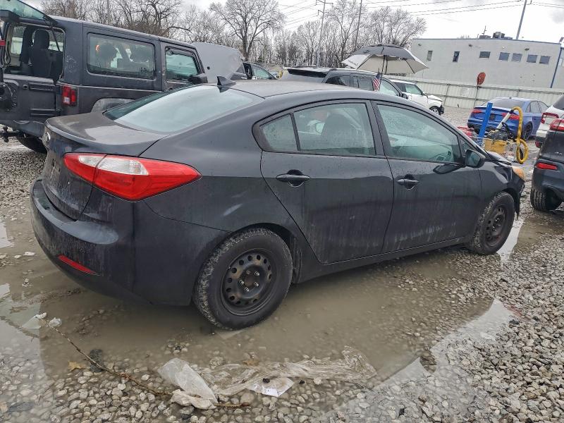 2015 KIA FORTE LX #3310483091