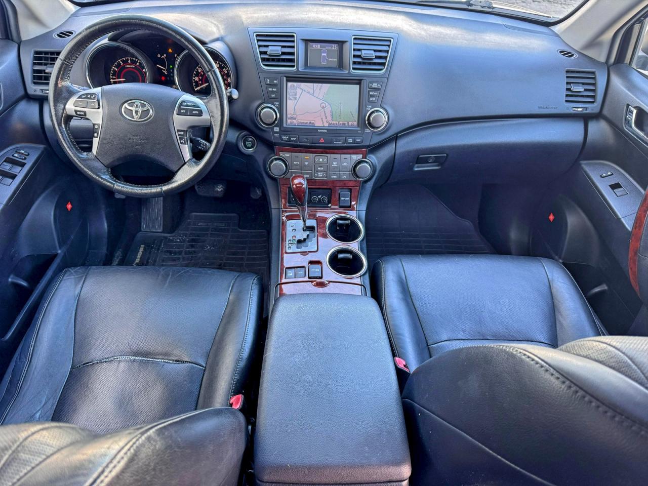 TOYOTA HIGHLANDER LIMITED