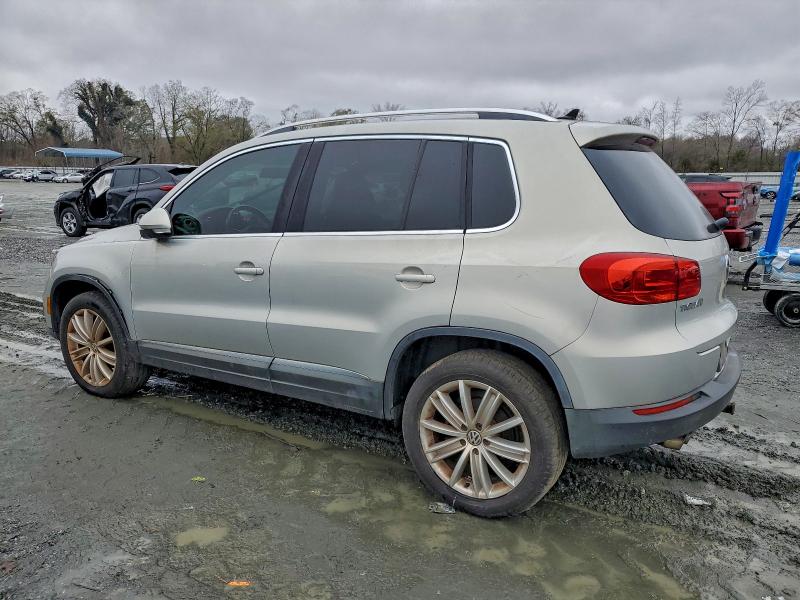2012 VOLKSWAGEN TIGUAN S #3305387312