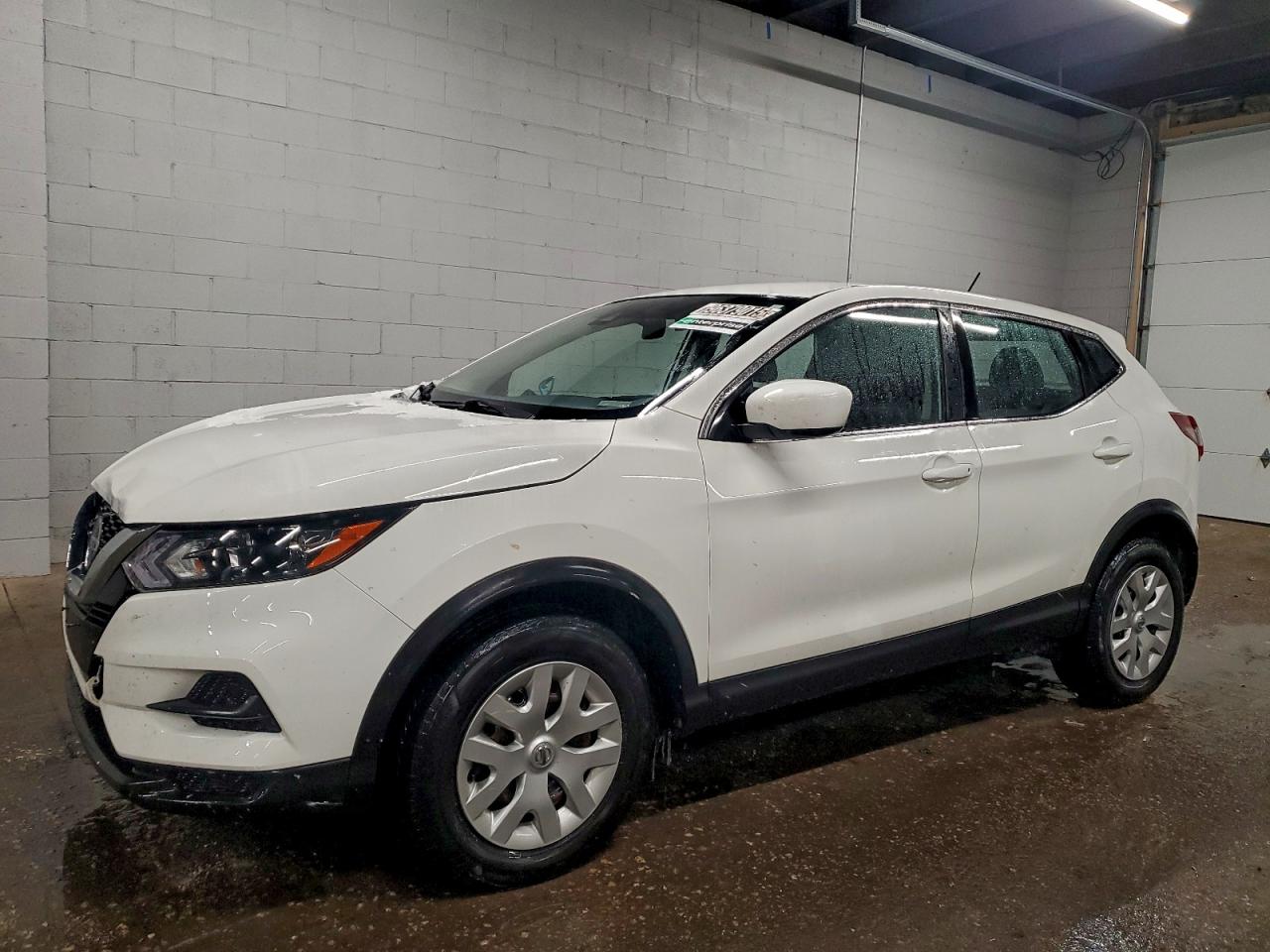 NISSAN ROGUE SPORT S