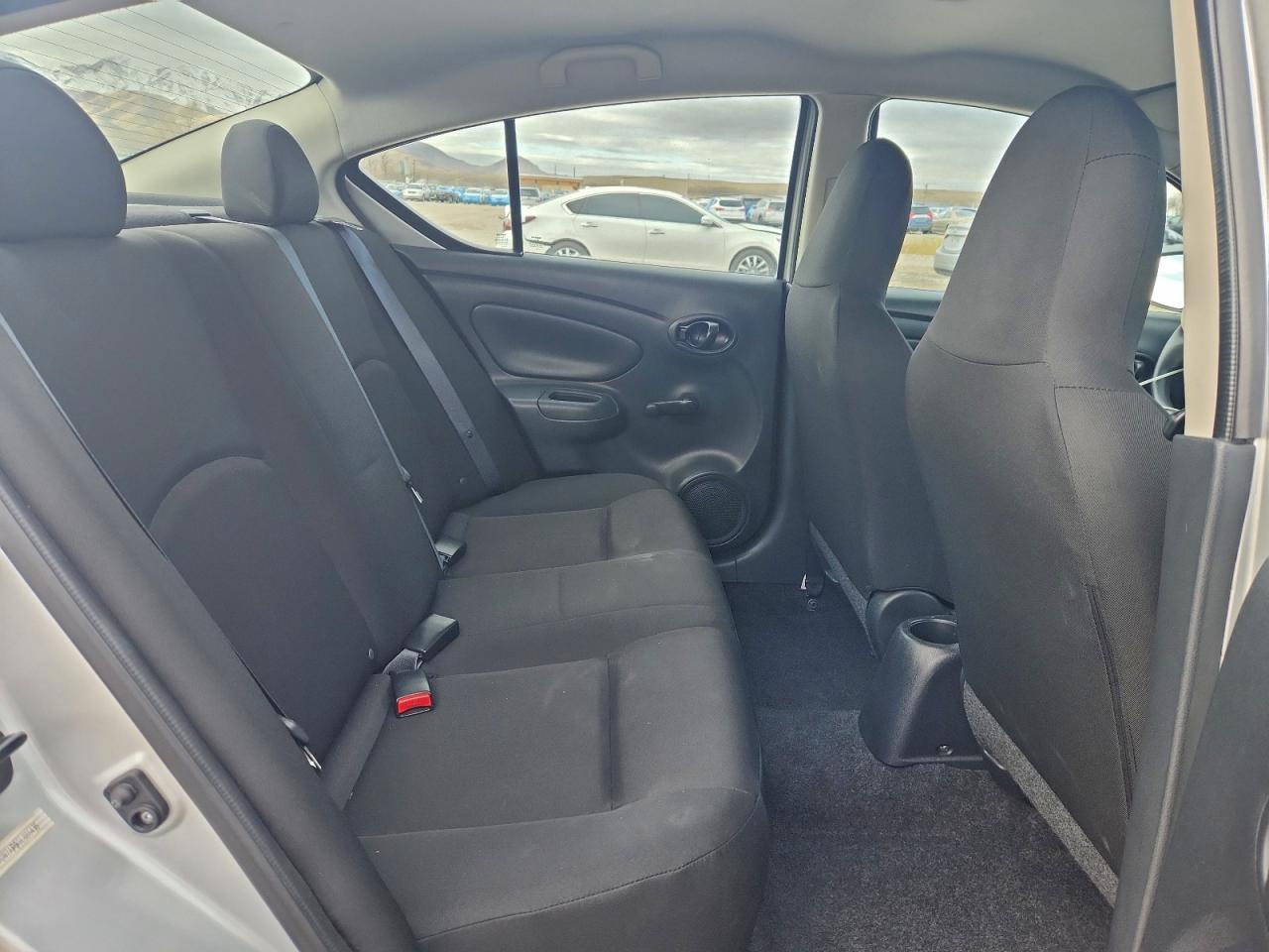 NISSAN VERSA S