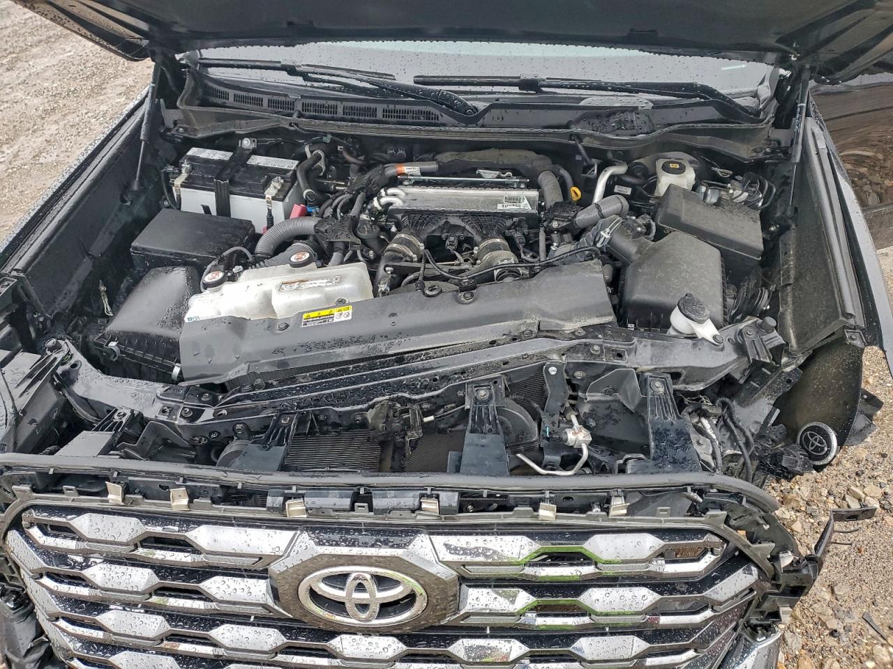 TOYOTA TUNDRA CREWMAX PLATINUM