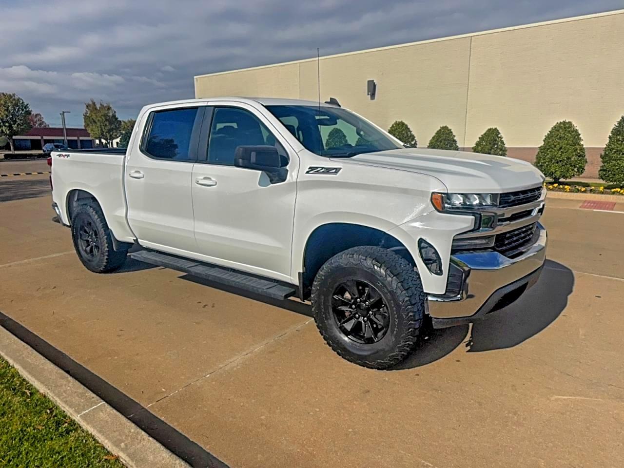 CHEVROLET SILVERADO K1500 LT